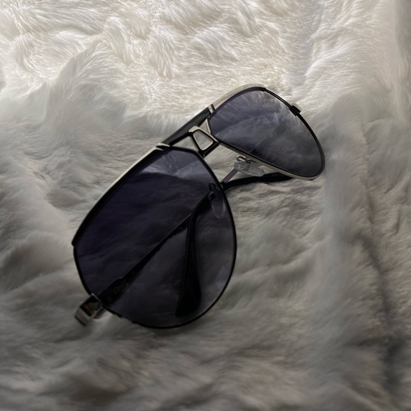 Aviator sunglasses - Picture 2 of 2